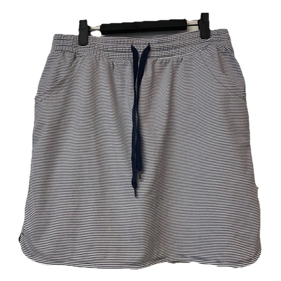 NWOT Duluth Trading Tennis Skirt Navy/White Size M tennis, golf, hiking - Picture 1 of 7